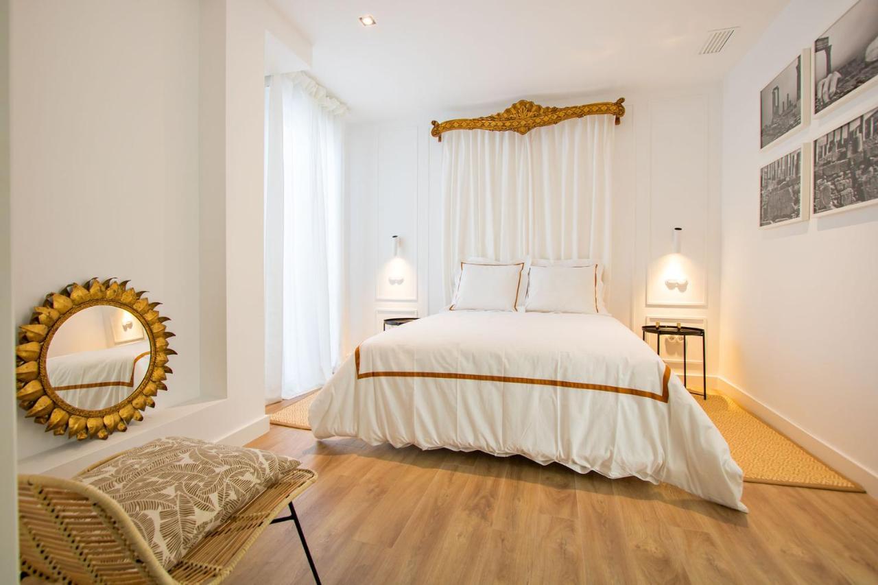Appartement Casa Antica By Valcambre à Séville Extérieur photo